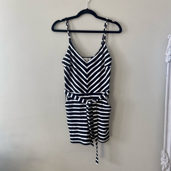 𝅺MONTEAU Striped Black and White Shorts Romper. EUC Size Small - Picture 6 of 7